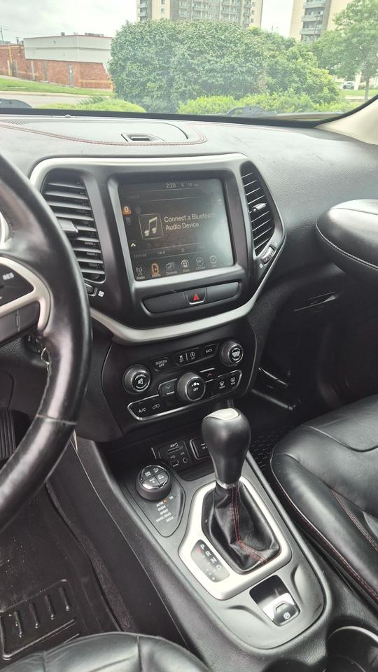 2016 Jeep Cherokee Trailhawk Photo