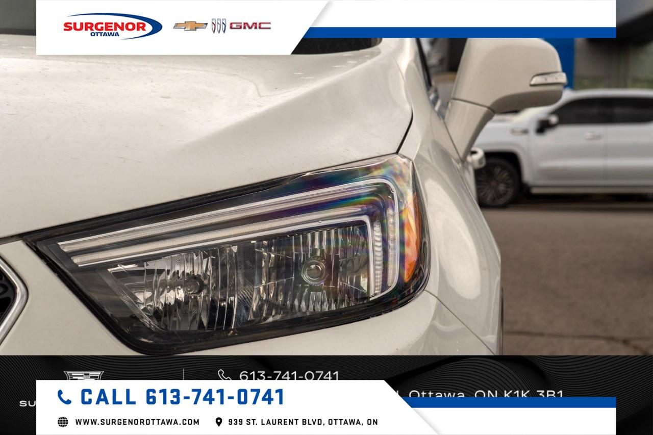 2018 Buick Encore Sport Touring Photo2