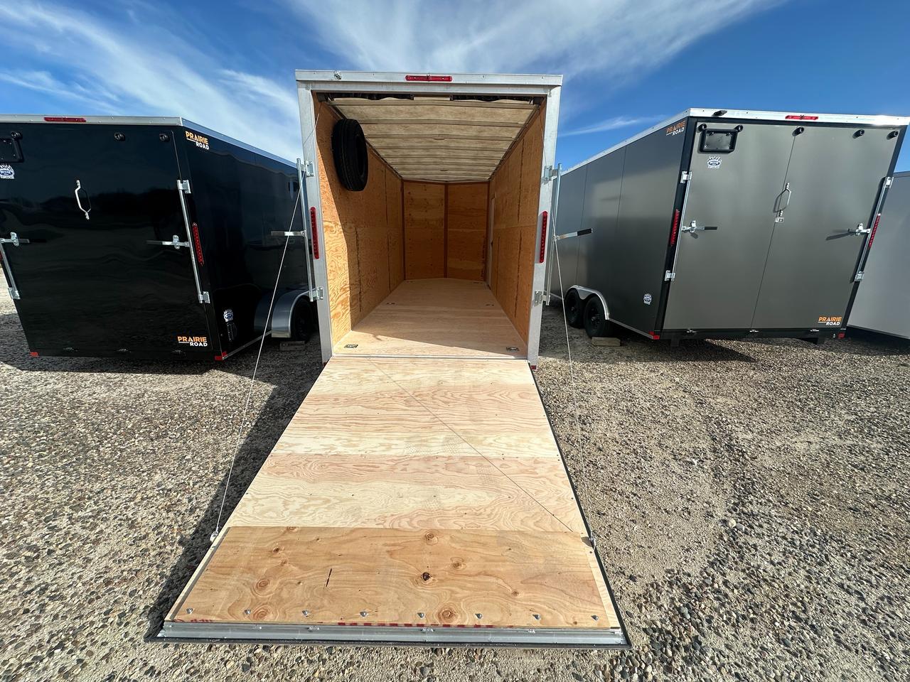 2027 Rainbow Enclosed Cargo 7 x 18 Aluminum Excursion Ramp Door Photo4