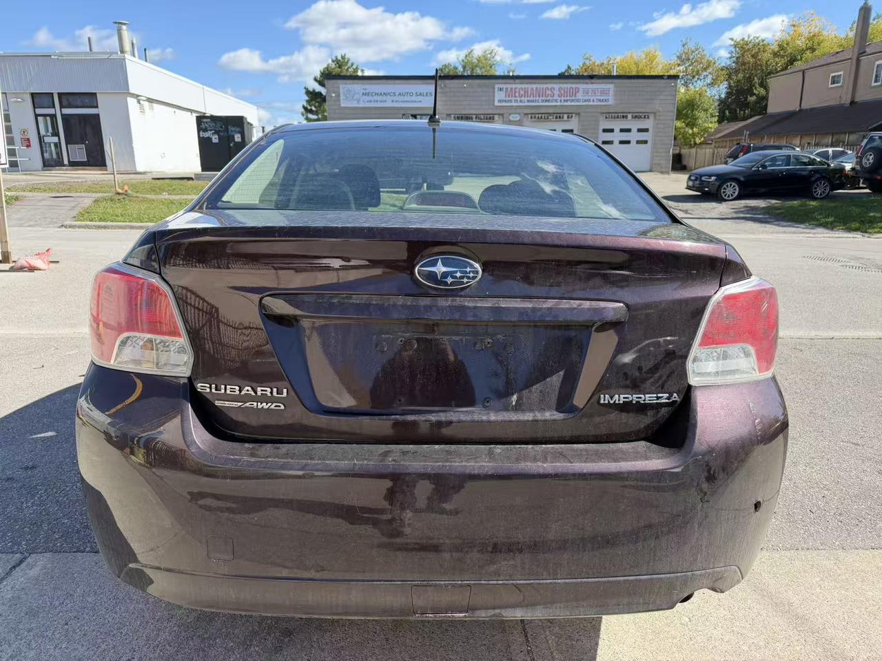 2013 Subaru Impreza 4dr Sdn CVT 2.0i w/Touring Pkg Photo4