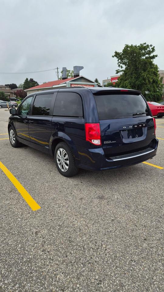 2017 Dodge Grand Caravan SXT Photo