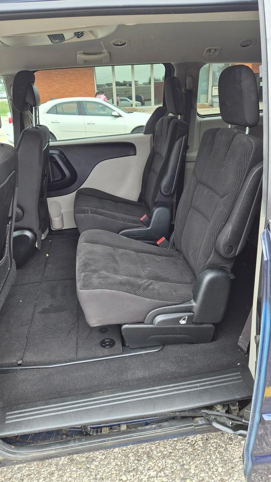 2017 Dodge Grand Caravan SXT Photo