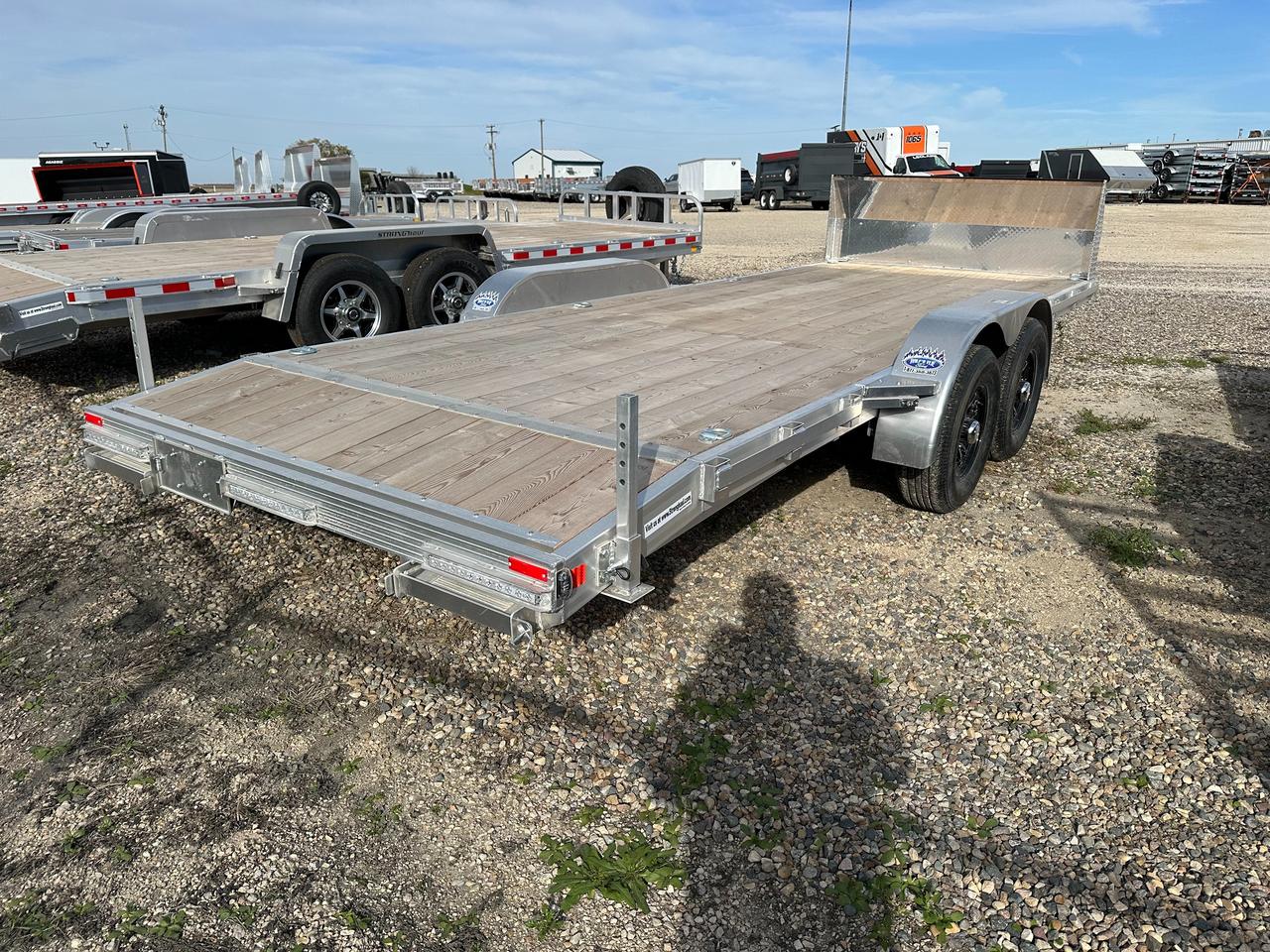 2027 Stronghaul Open Deck 82" x 20' Stronghaul Open Deck Photo