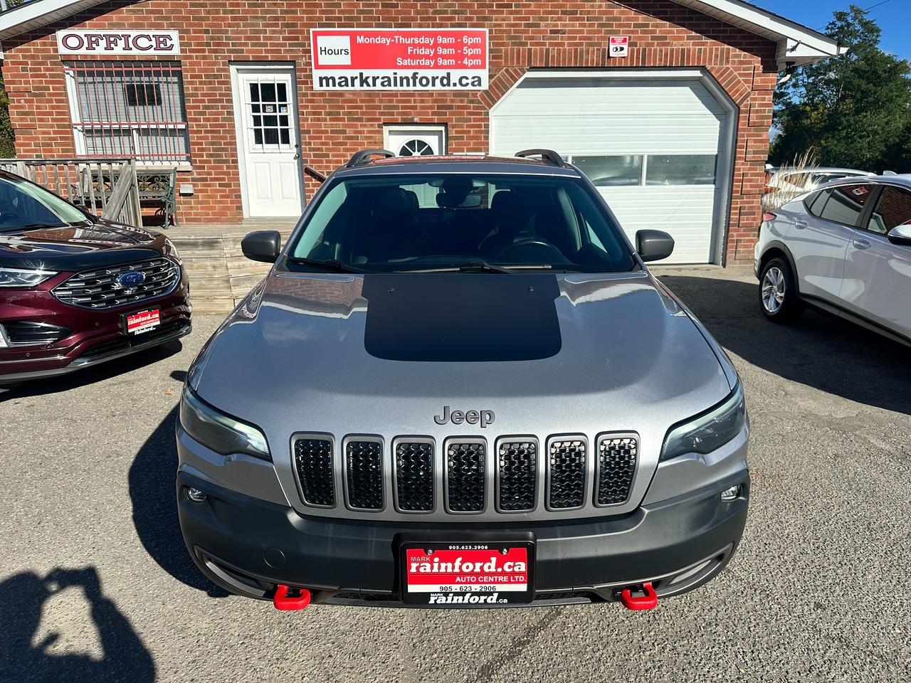 2020 Jeep Cherokee TrailhawkElite4x4 HTD/CLD-LTH PanoRoof PwrGate NAV Photo