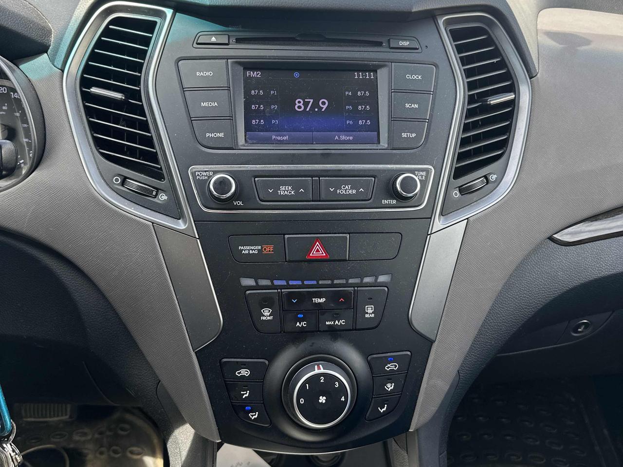 2017 Hyundai Santa Fe Sport FWD 4dr 2.4L Photo3