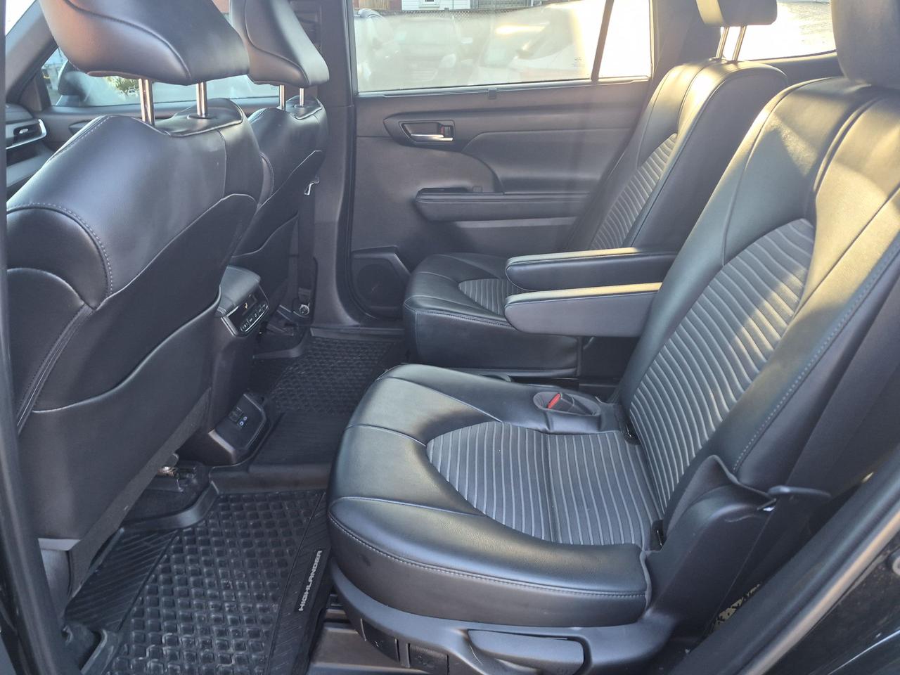 2022 Toyota Highlander XSE AWD Photo