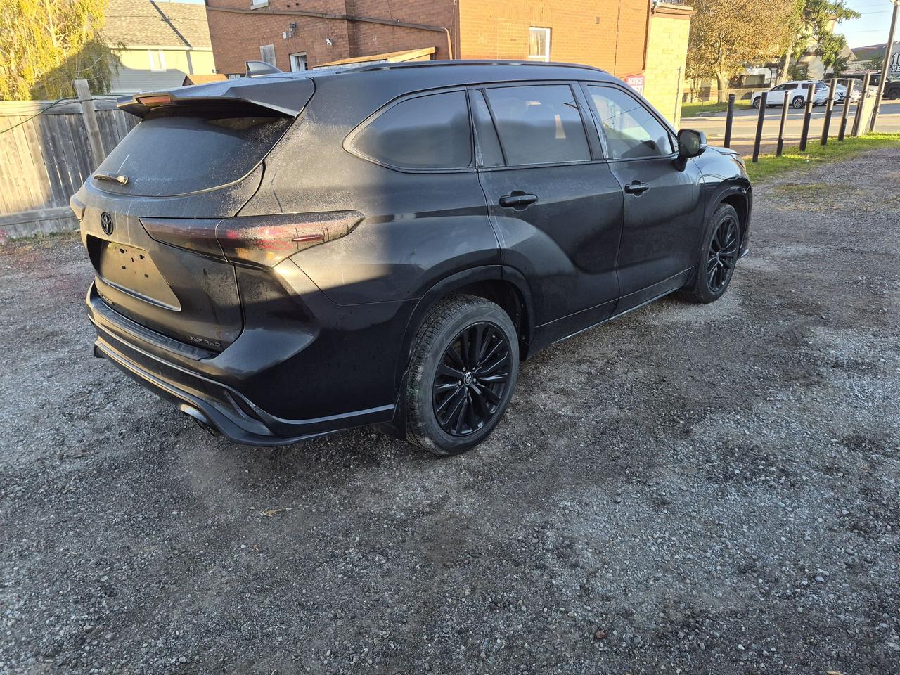 2022 Toyota Highlander XSE AWD Photo