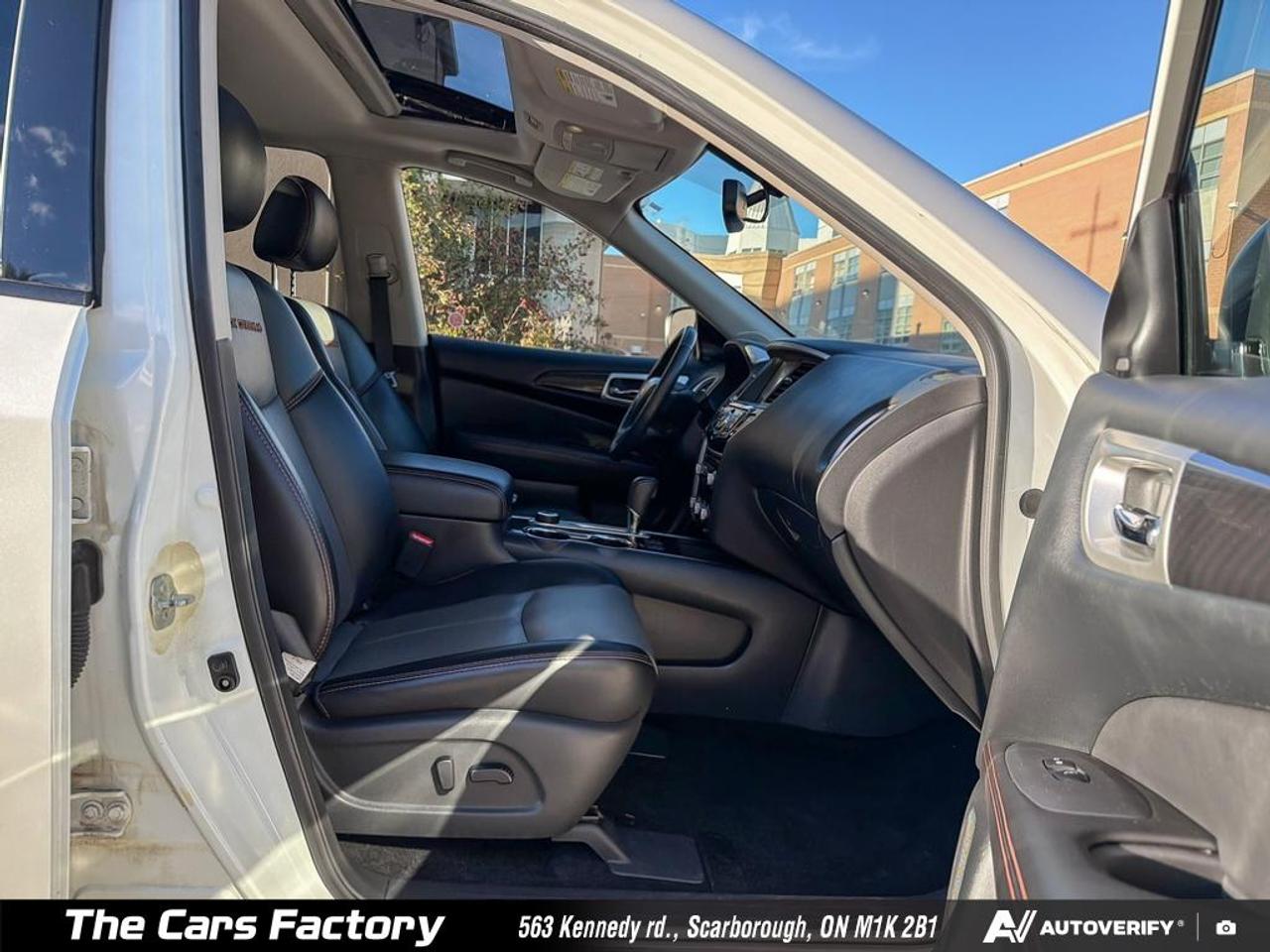 2019 Nissan Pathfinder SL ROCK CREEK 360 Camera 7-PASS / No Accident! Photo