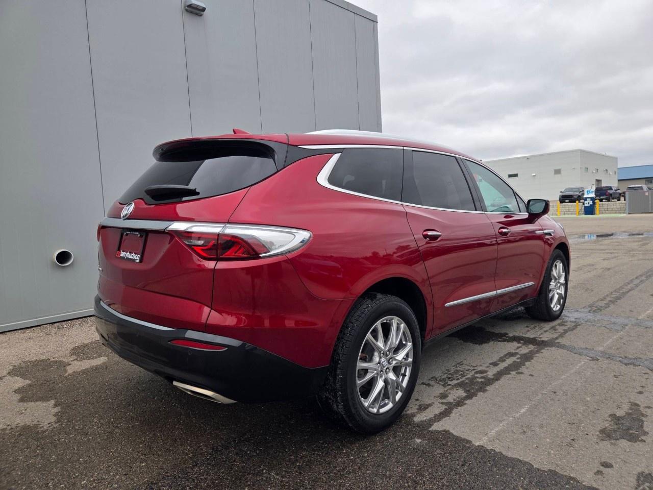 2023 Buick Enclave Premium AWD Photo