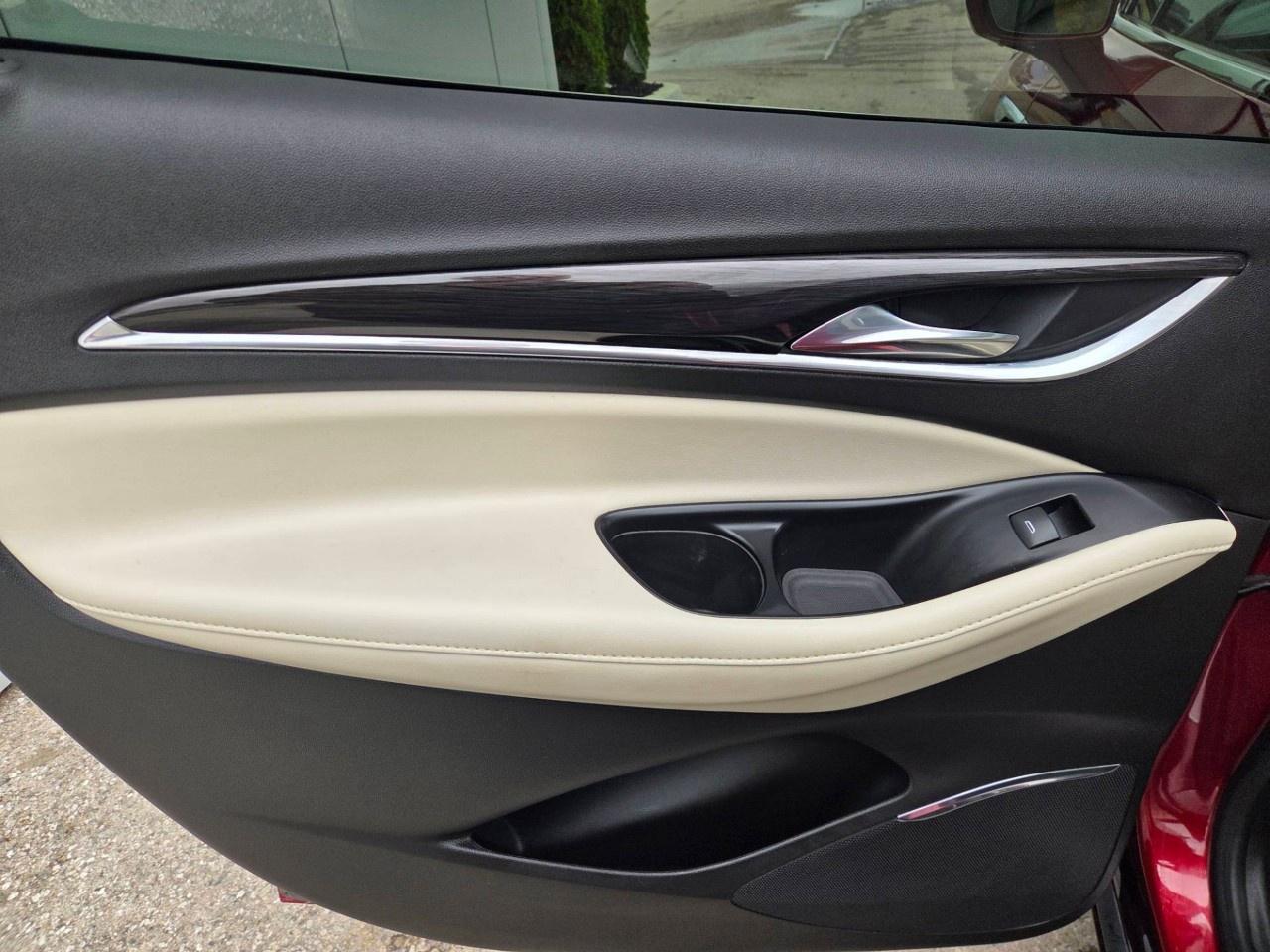 2023 Buick Enclave Premium AWD Photo