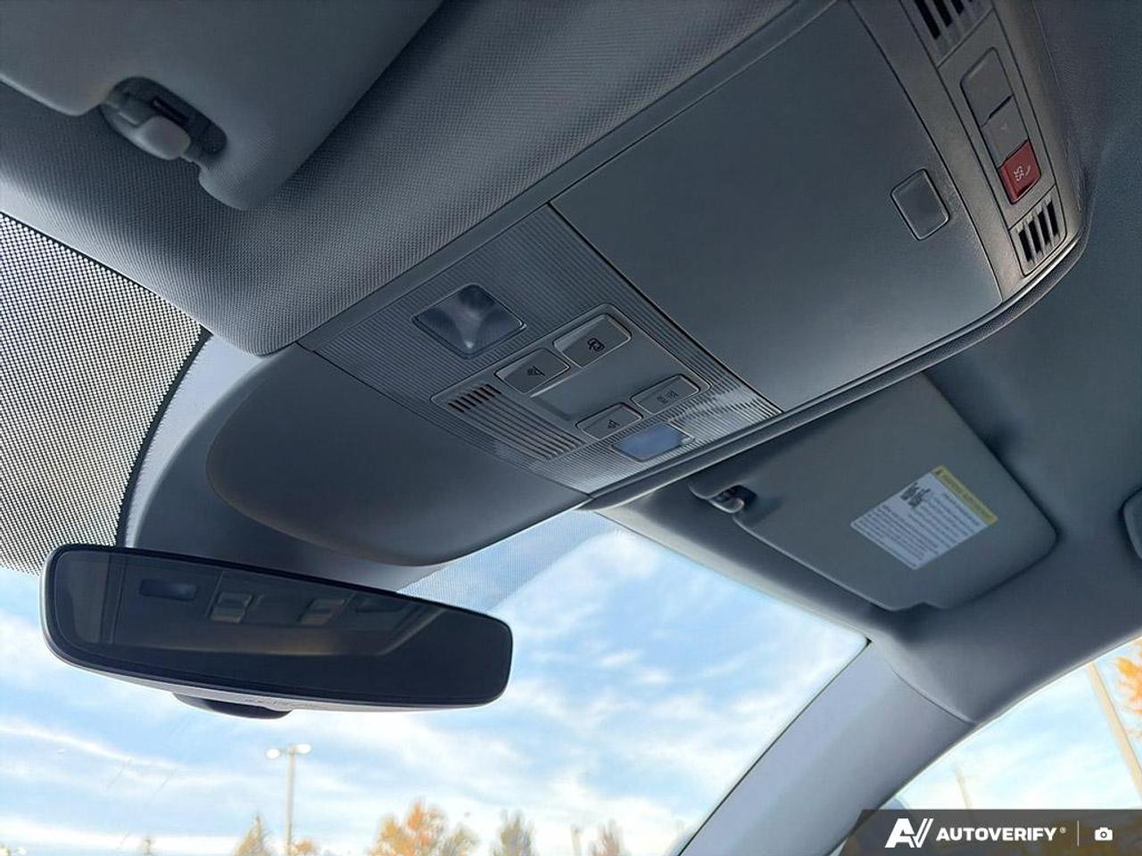 2024 Volkswagen Taos Comfortline SPEED-SENSING STEERING | ADAPTIVE CRUISE Photo
