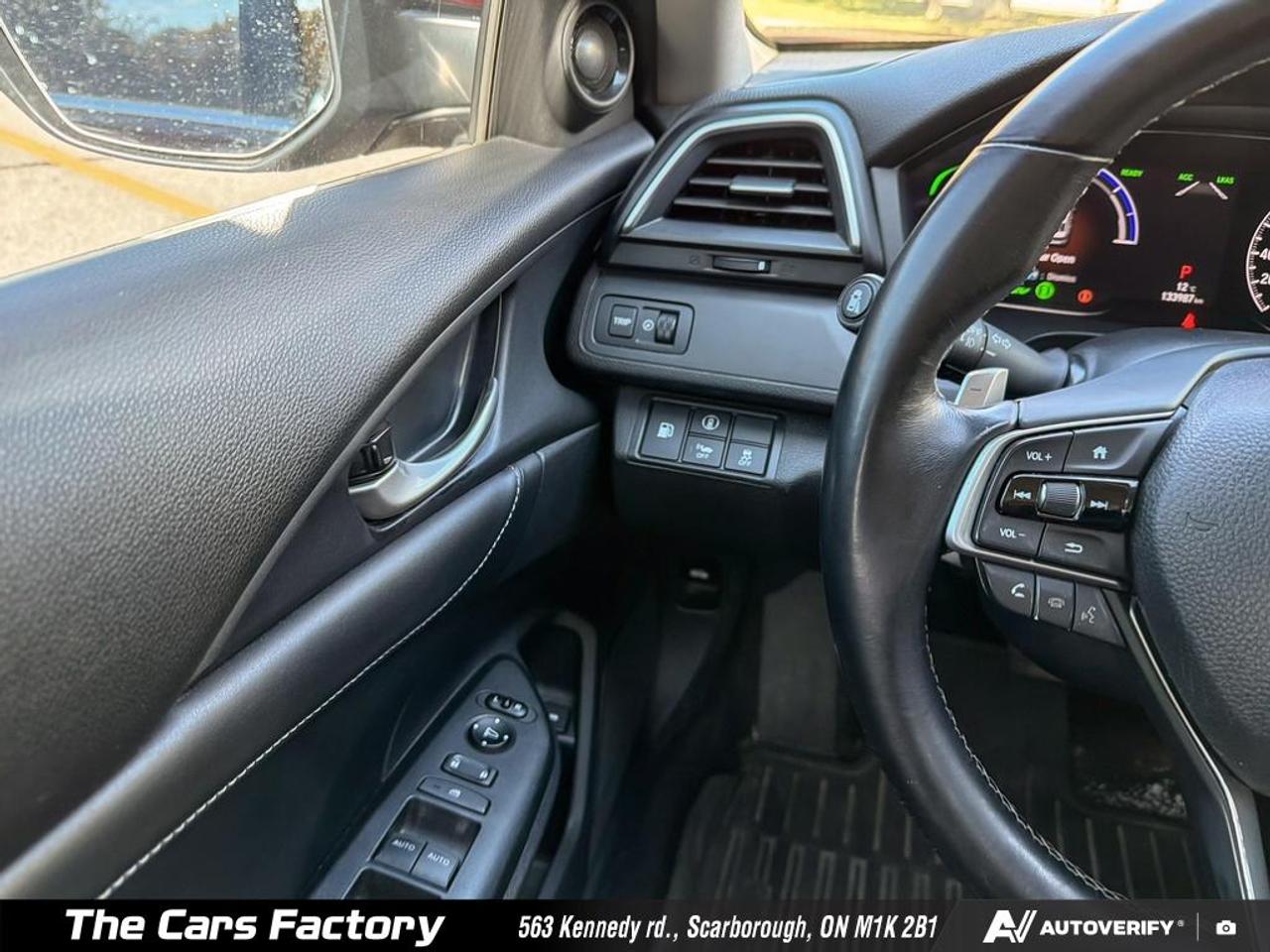2019 Honda Insight Touring HYBRID Leather / S.Roof / Apple Carplay! Photo