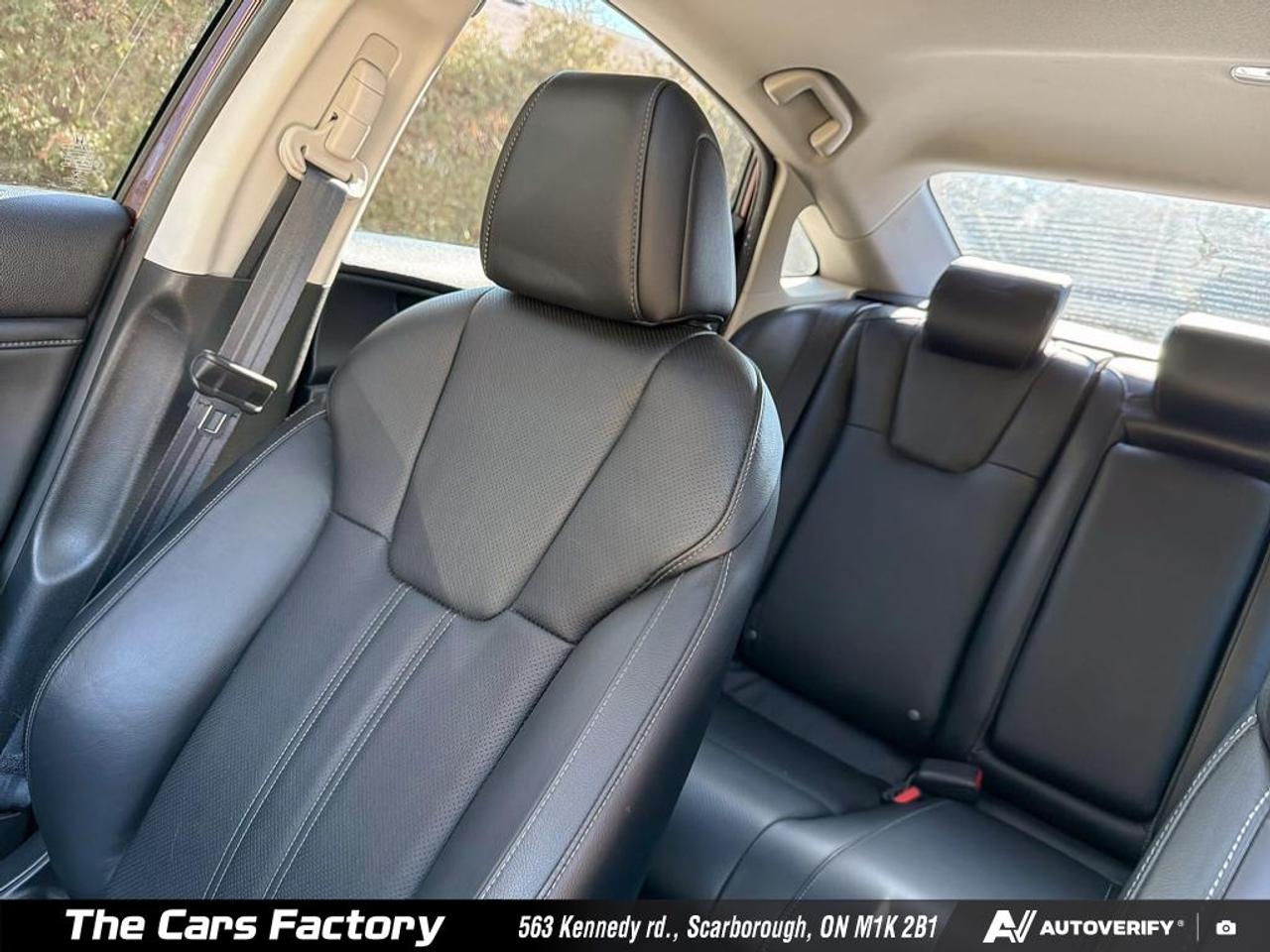2019 Honda Insight Touring HYBRID Leather / S.Roof / Apple Carplay! Photo