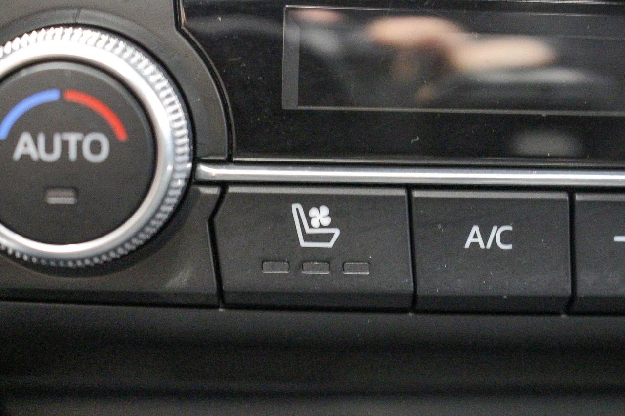 2023 Mazda CX-5 GT HEATED FRONT/REAR SEATS - BOSE AUDIO - APPLE CARPLAY AND ANDROID AUTO Photo