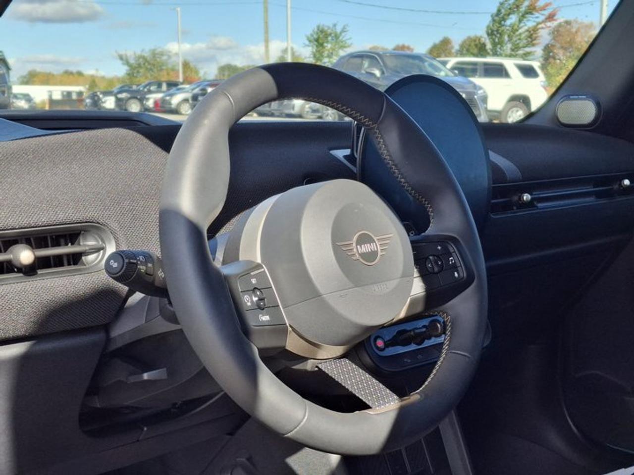 2026 MINI 5 Door Cooper S 5-Door | Leather | Sunroof | HUD | Nav | 360 Camera | Adaptive Cruise | and More ! Photo