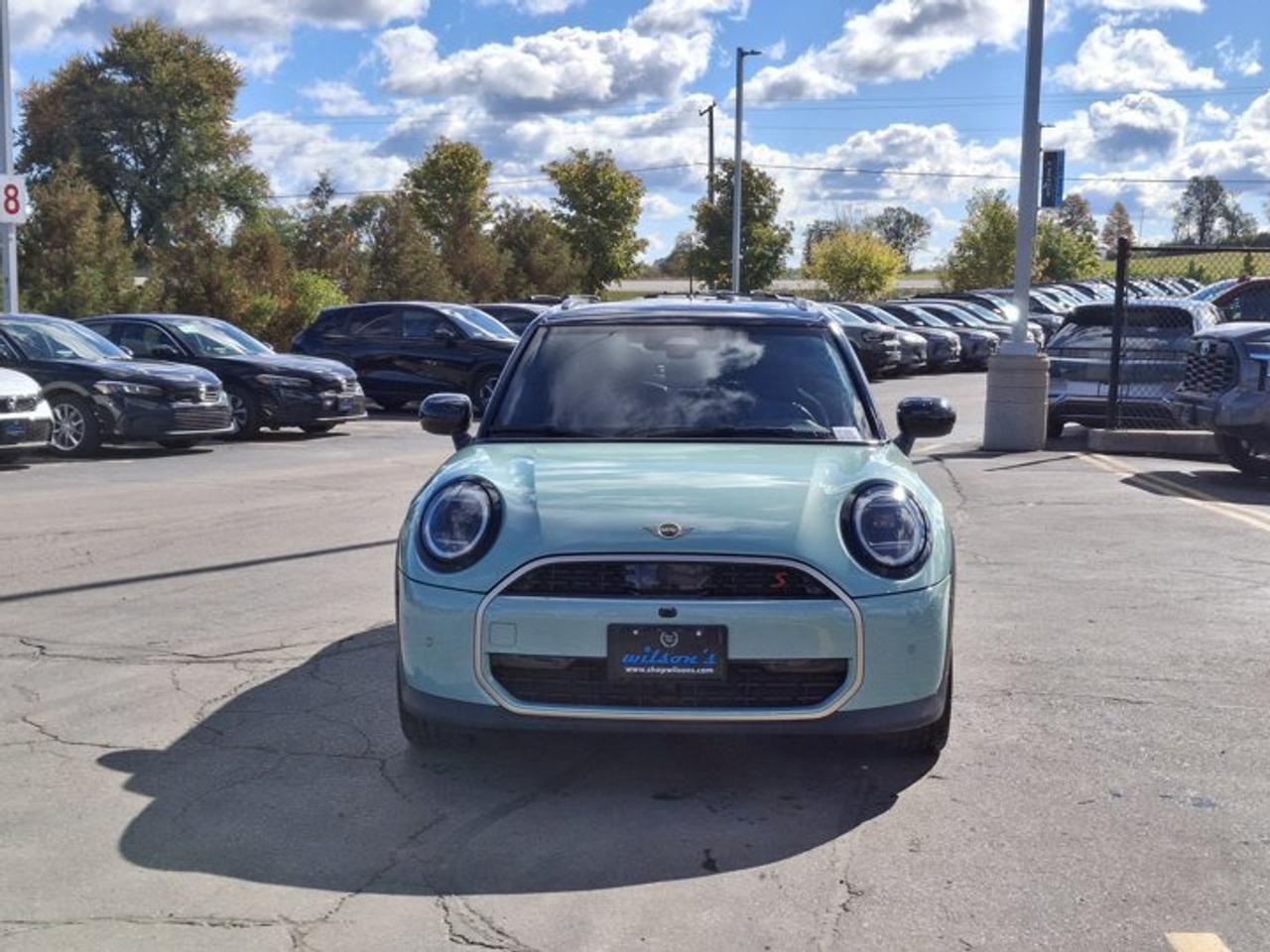 2026 MINI 5 Door Cooper S 5-Door | Leather | Sunroof | HUD | Nav | 360 Camera | Adaptive Cruise | and More ! Photo