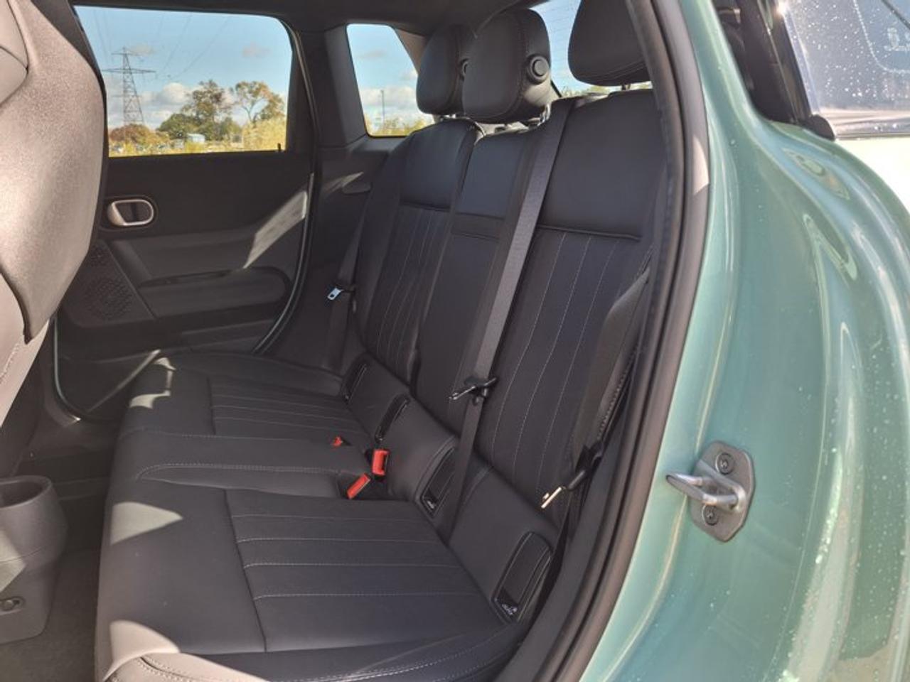 2026 MINI 5 Door Cooper S 5-Door | Leather | Sunroof | HUD | Nav | 360 Camera | Adaptive Cruise | and More ! Photo