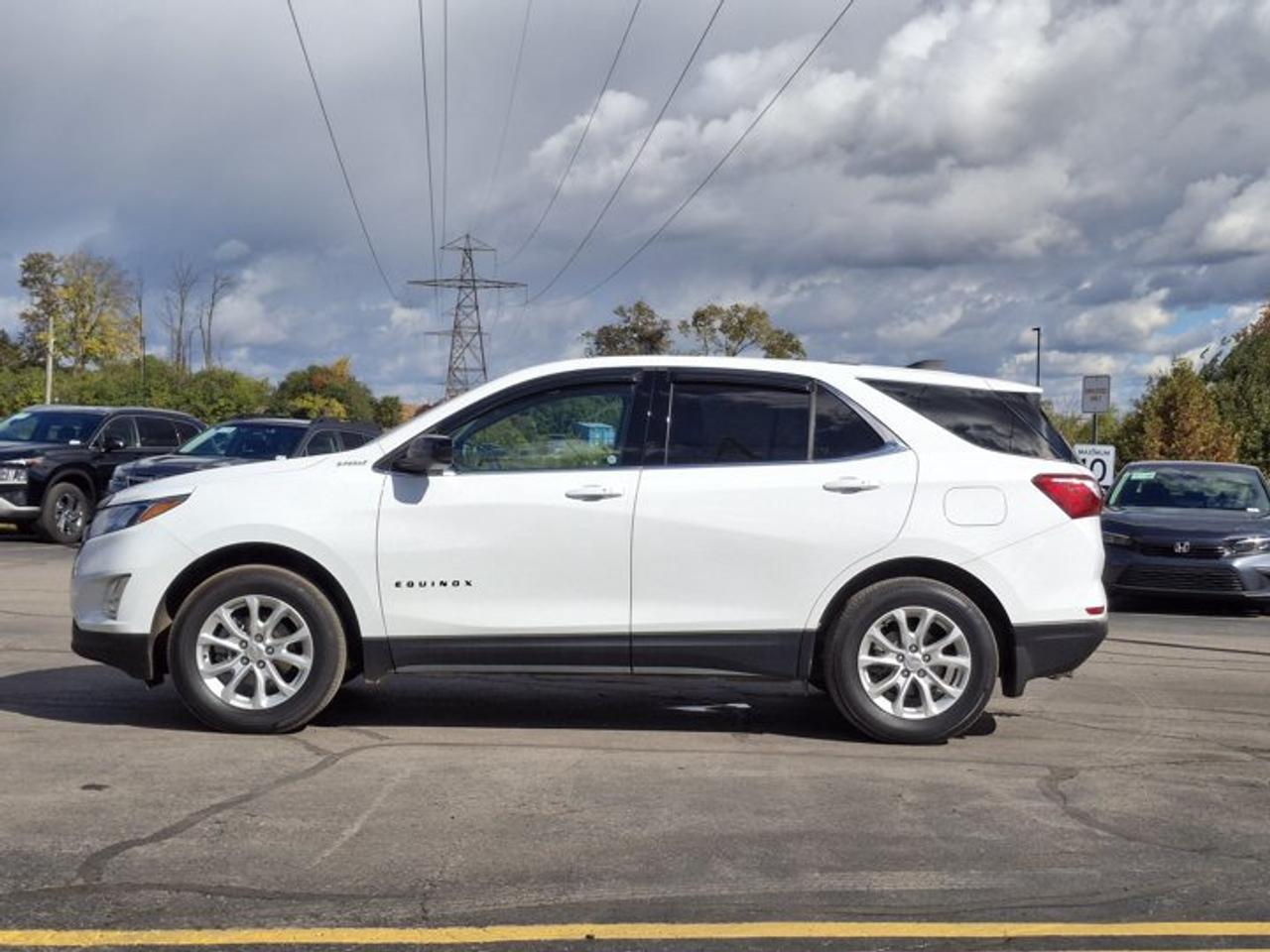 2019 Chevrolet Equinox LT AWD | Black Out Pkg | Heated Seats | Cruise Control | Remote Start | Carplay + Android and More ! Photo2