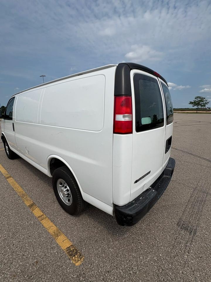 2019 Chevrolet Express Cargo Van 2500 Cargo Photo