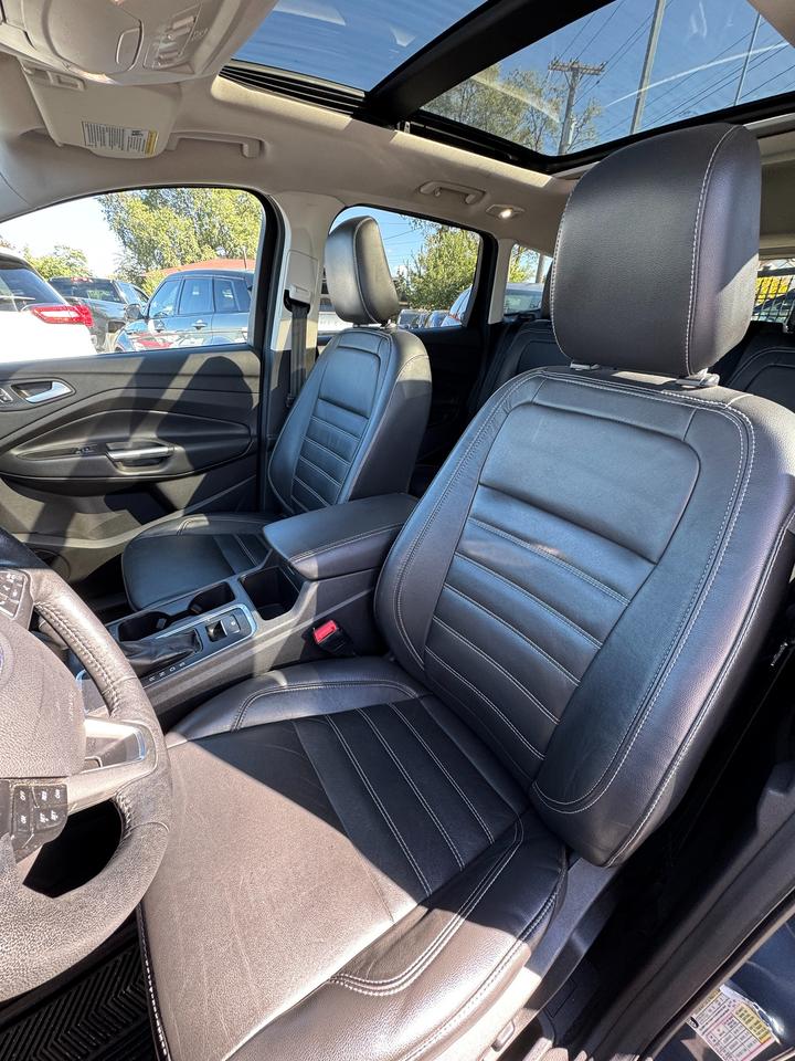 2018 Ford Escape Titanium 4WD | CERTIFIED | LOW KM Photo