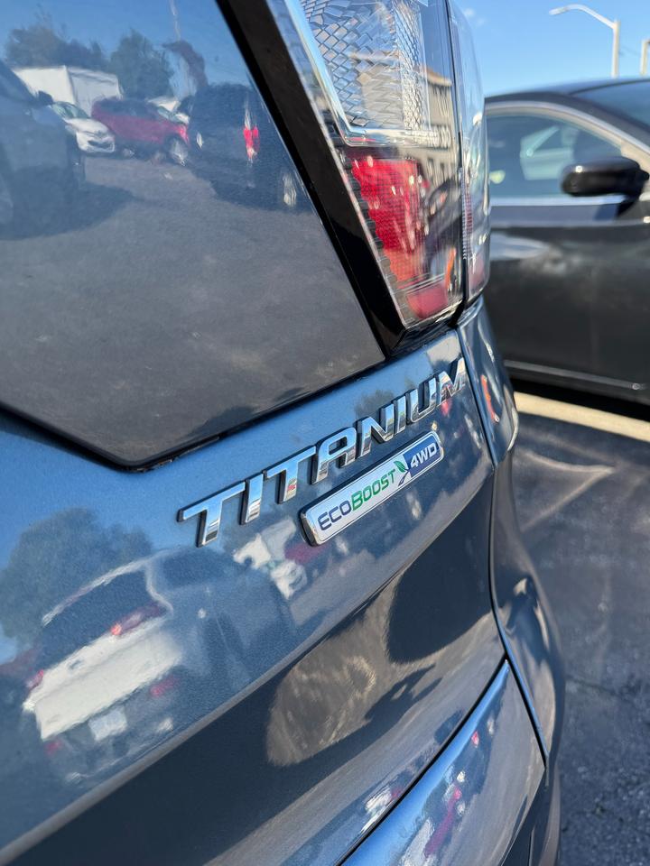 2018 Ford Escape Titanium 4WD | CERTIFIED | LOW KM Photo