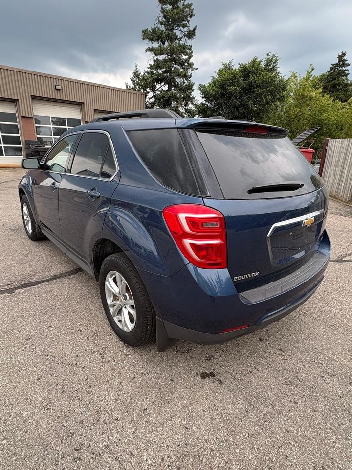 2017 Chevrolet Equinox LT Photo