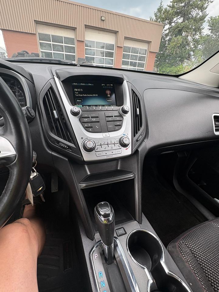 2017 Chevrolet Equinox LT Photo