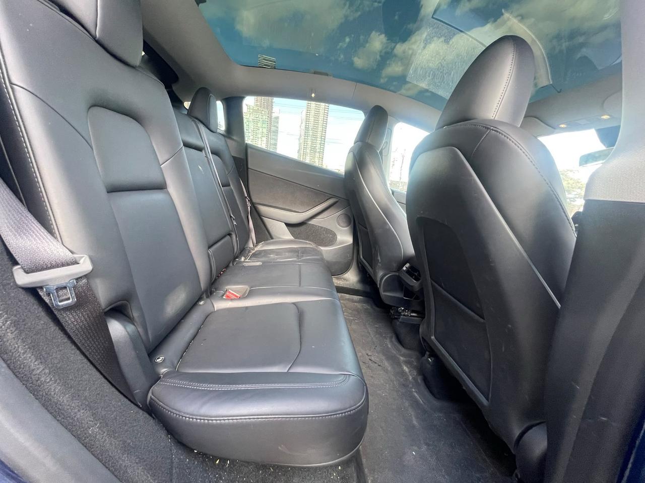 2024 Tesla Model Y Long Range| CLEAN CARFAX| NO CLAIMS | Photo