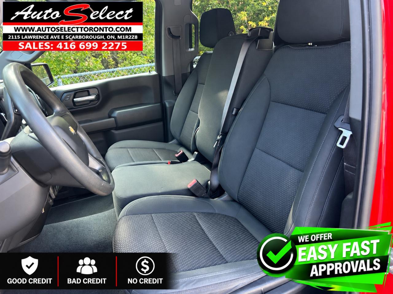 2021 Chevrolet Silverado 1500 Custom 4x4 **5.3L V8** Apple Carplay - Well Maintained Photo