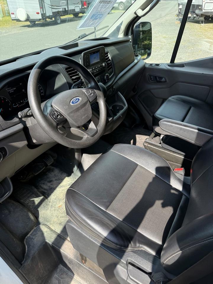 2021 Ford Transit 250 Van Low Roof w/Sliding Pass. 130-in. WB - Photo #6