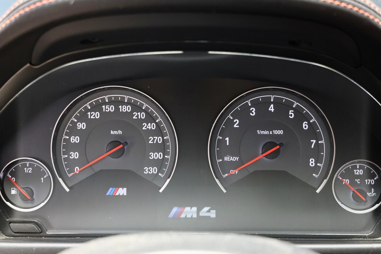 2017 BMW M4 - M-DCT|HEADSUP|CARBONROOF|NAVI|CAMERA Photo