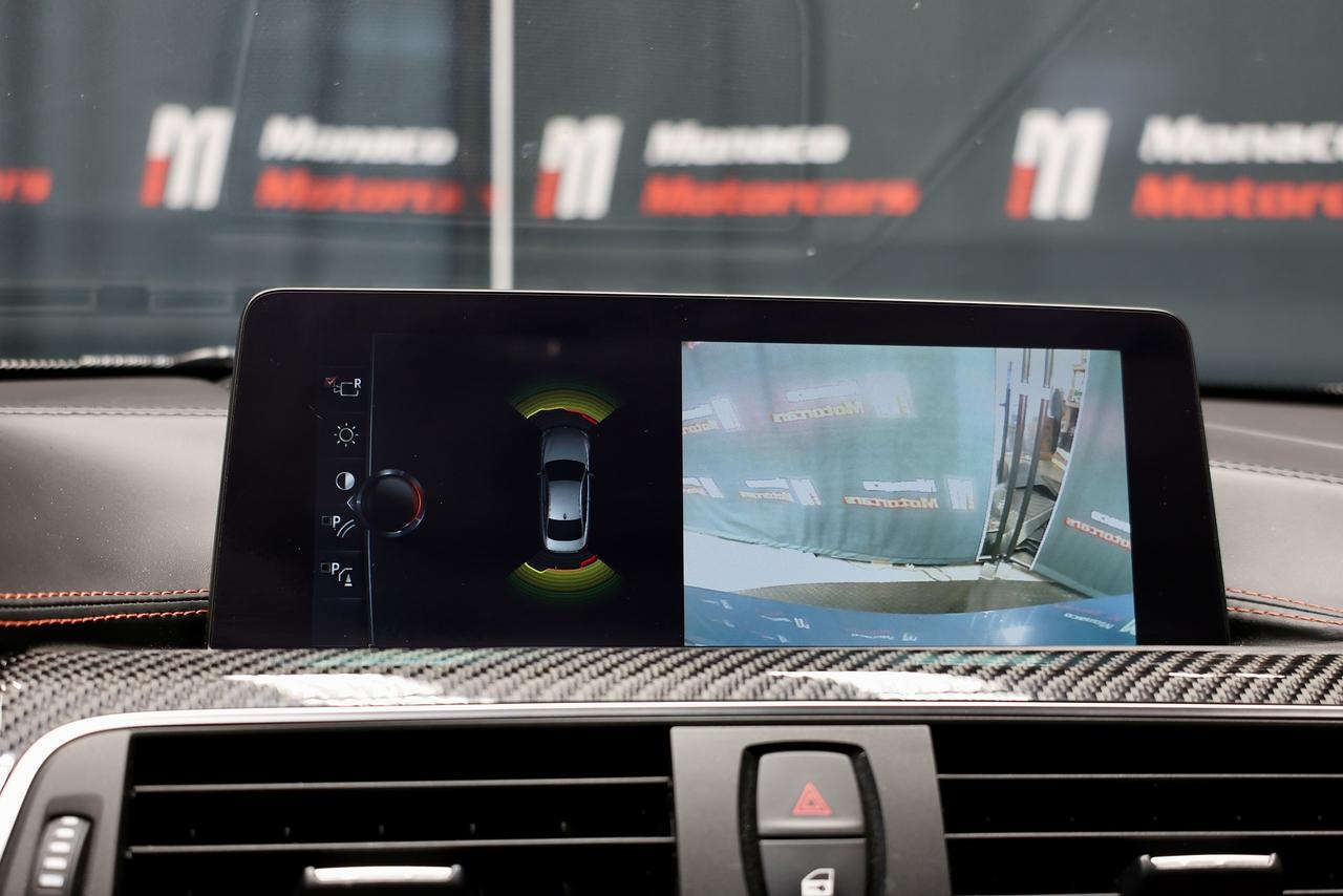 2017 BMW M4 - M-DCT|HEADSUP|CARBONROOF|NAVI|CAMERA Photo