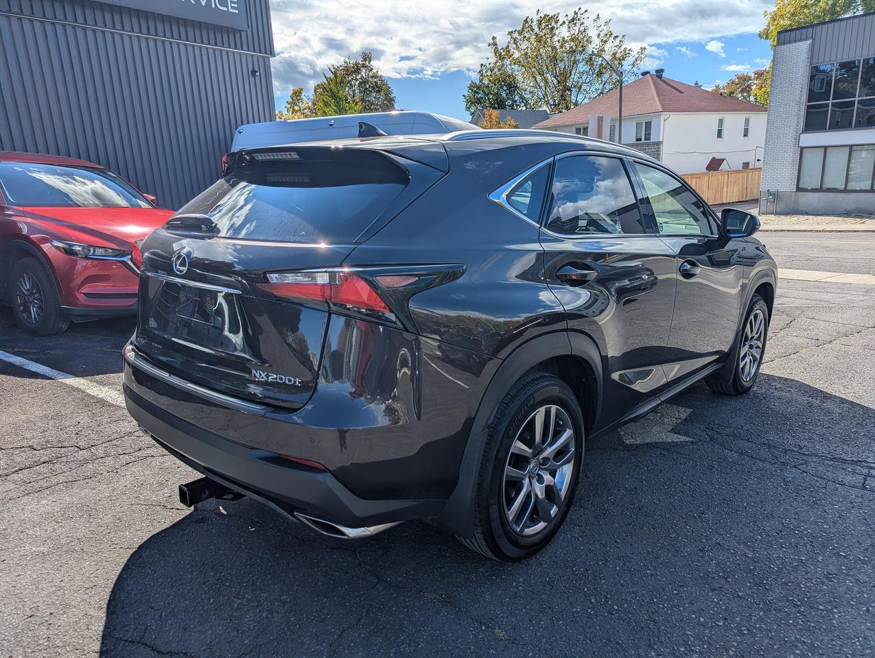 2015 Lexus NX 200t  Photo4