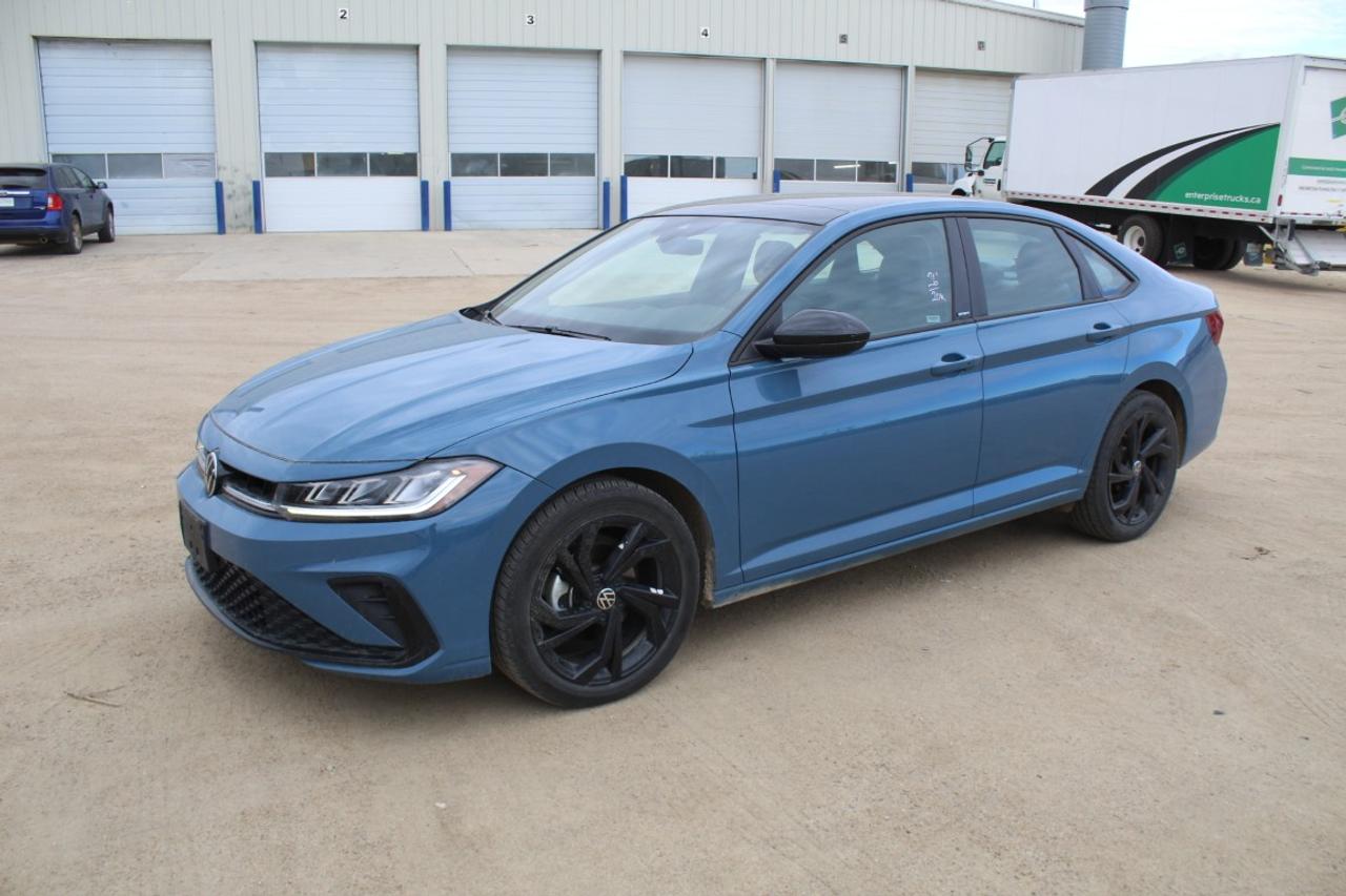 2026 Volkswagen Jetta Comfortline Sport w/Htd L.wrap, S/R, BUC - Photo #1