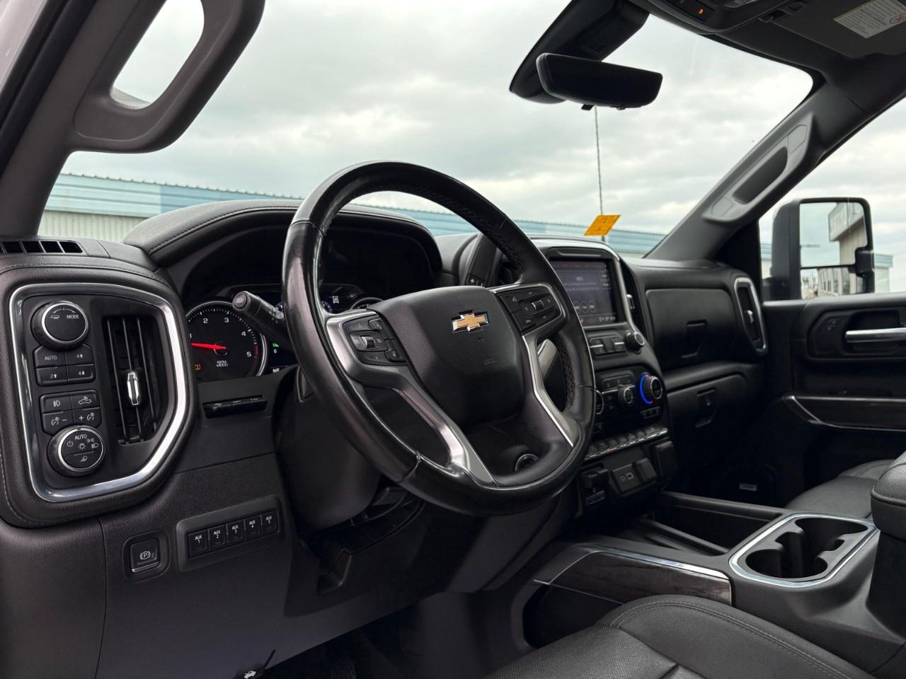 2023 Chevrolet Silverado 2500 HD 4WD Crew Cab Standard Box LTZ Photo