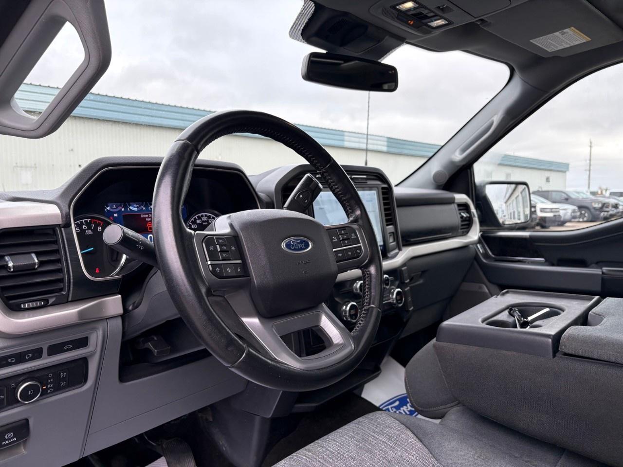 2021 Ford F-150 XLT 4WD SuperCrew 5.5' Box Photo