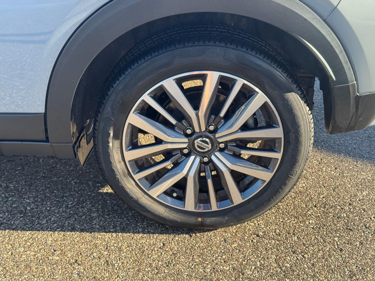 2021 Nissan Kicks SV FWD Photo