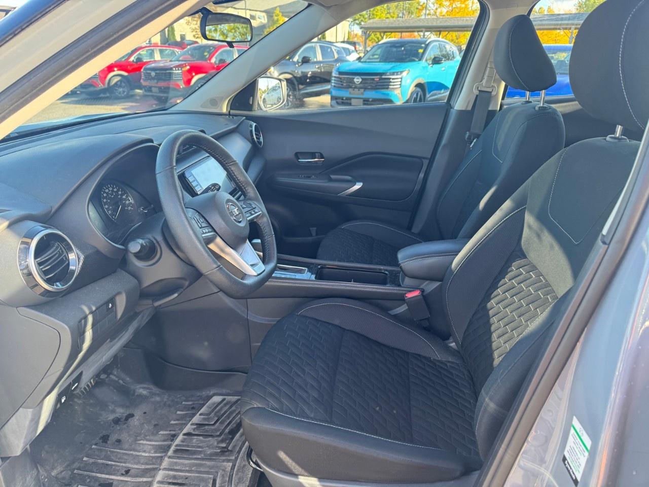 2021 Nissan Kicks SV FWD Photo