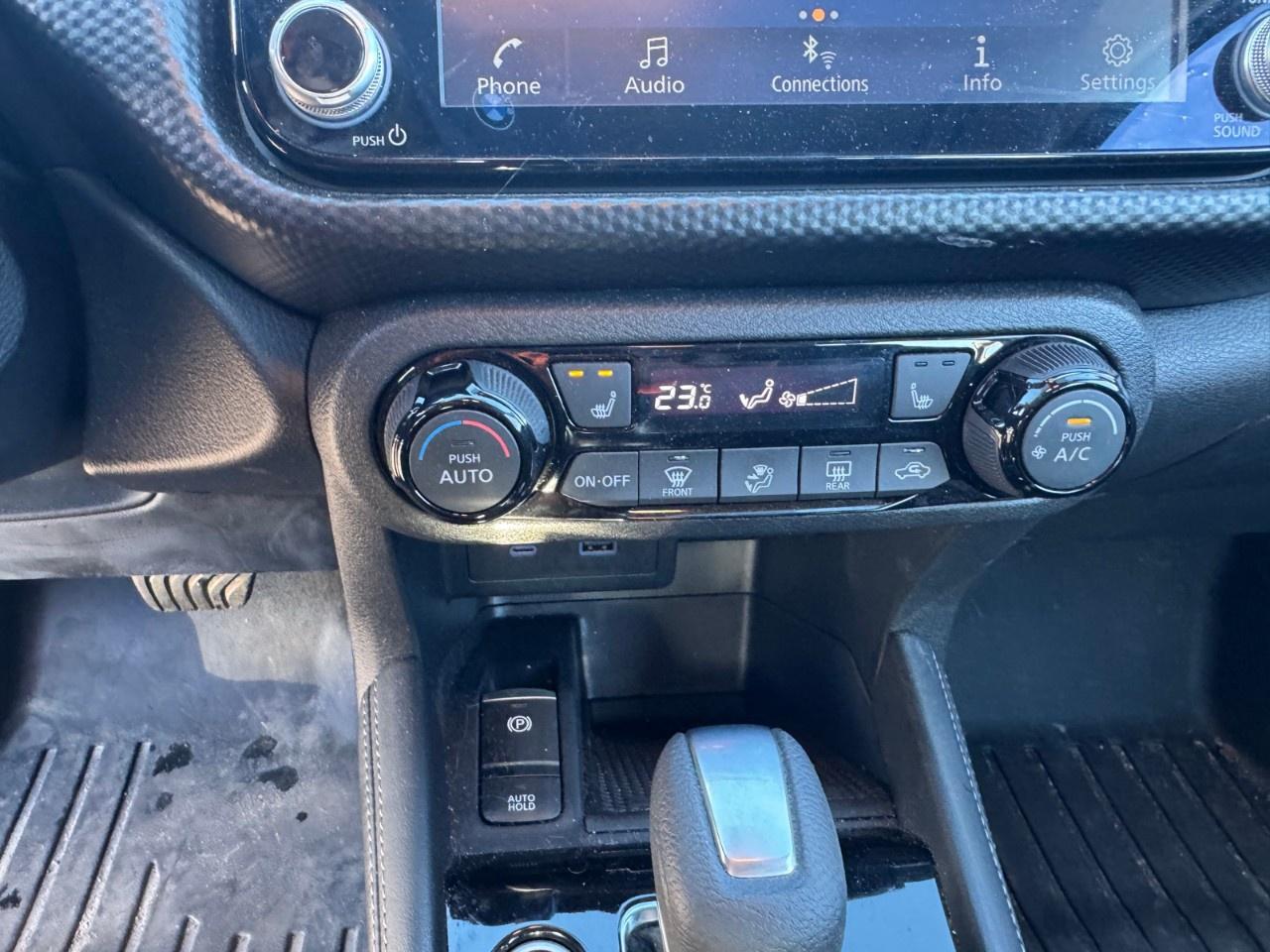 2021 Nissan Kicks SV FWD Photo