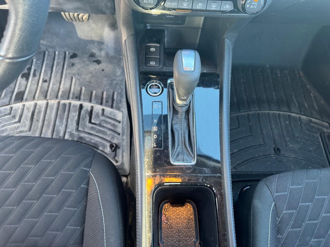 2021 Nissan Kicks SV FWD Photo