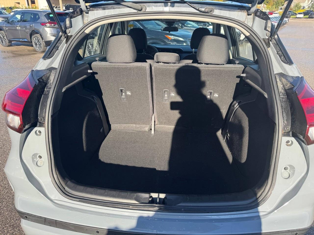 2021 Nissan Kicks SV FWD Photo