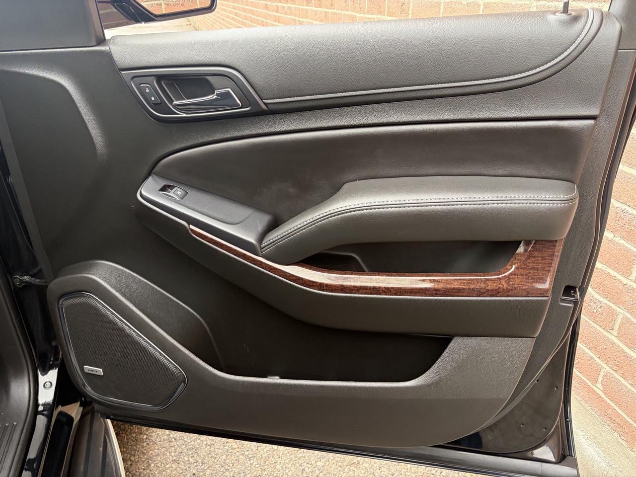 2019 GMC Yukon XL SLE Photo