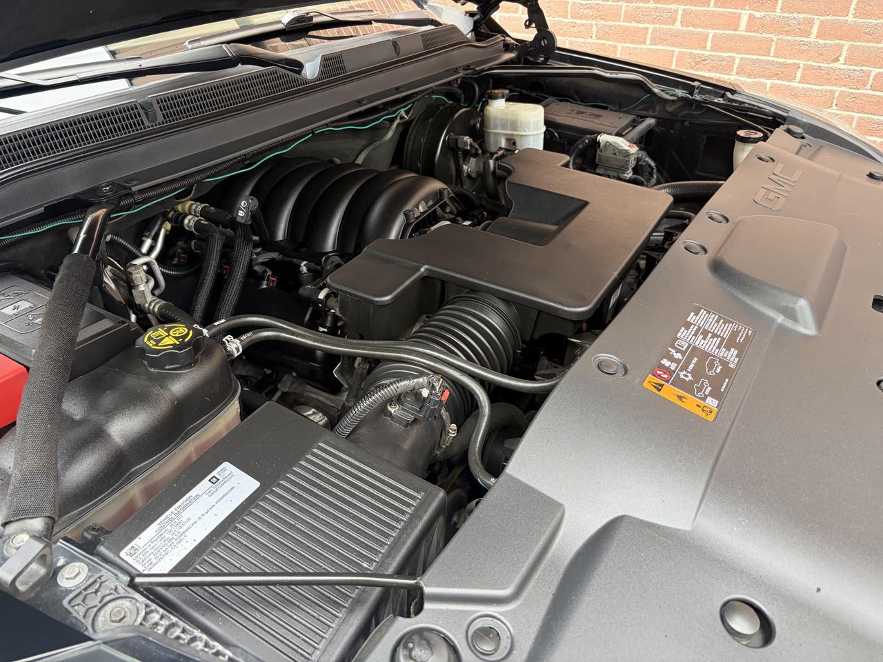 2019 GMC Yukon XL SLE Photo