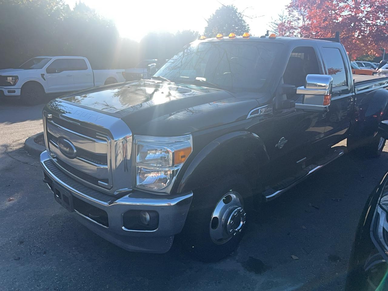 2012 Ford SUPER DUTY F-350 DRW Lariat - Photo #2