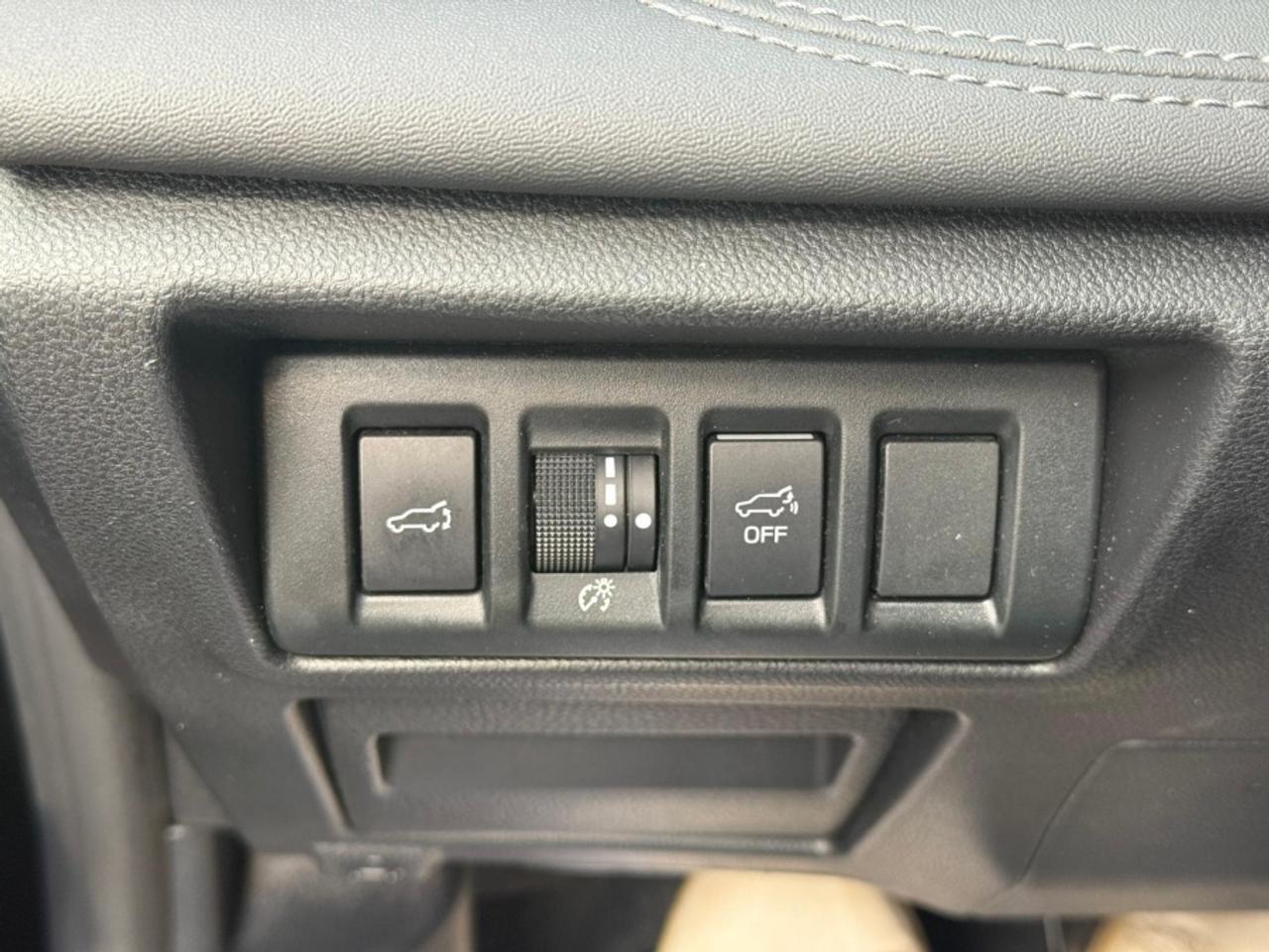 2020 Subaru Outback LIMITED AWD |LEATHER |SUNROOF |NAV |EYESIGHT Photo