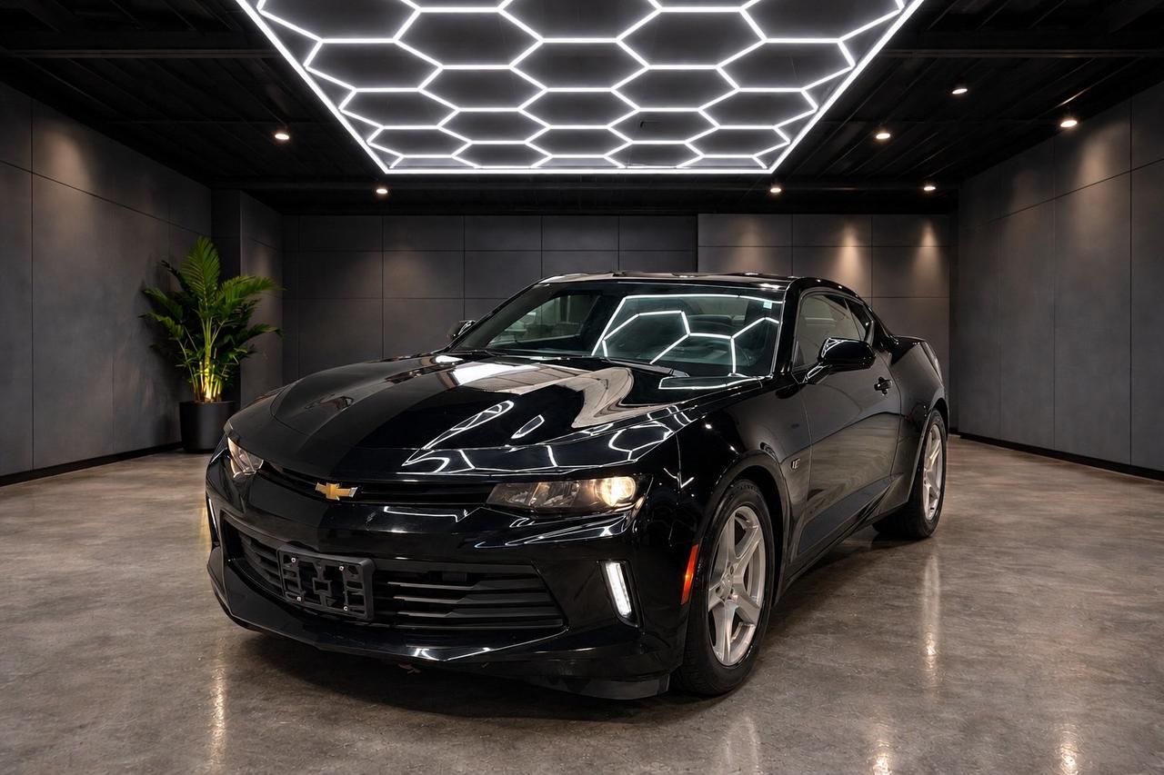 2017 Chevrolet Camaro 2dr Cpe 1LT RWD Photo2