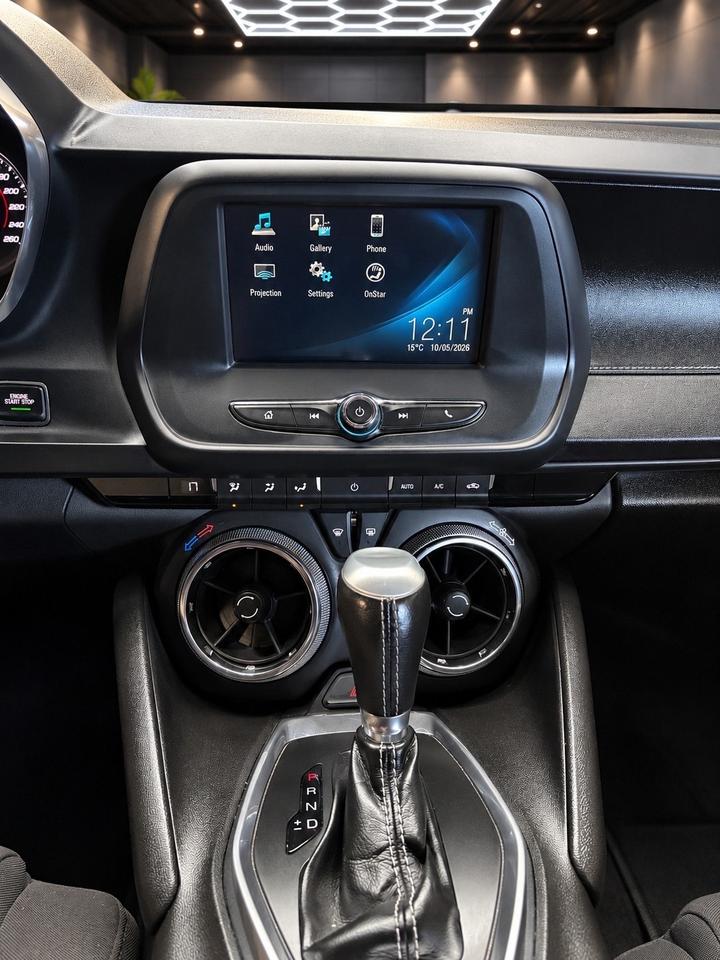 2017 Chevrolet Camaro 2dr Cpe 1LT RWD Photo