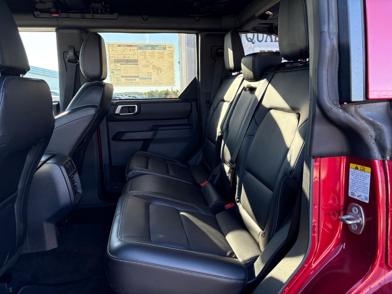 2026 Ford Bronco OUTER BANKS 4 DOOR 4X4 Photo