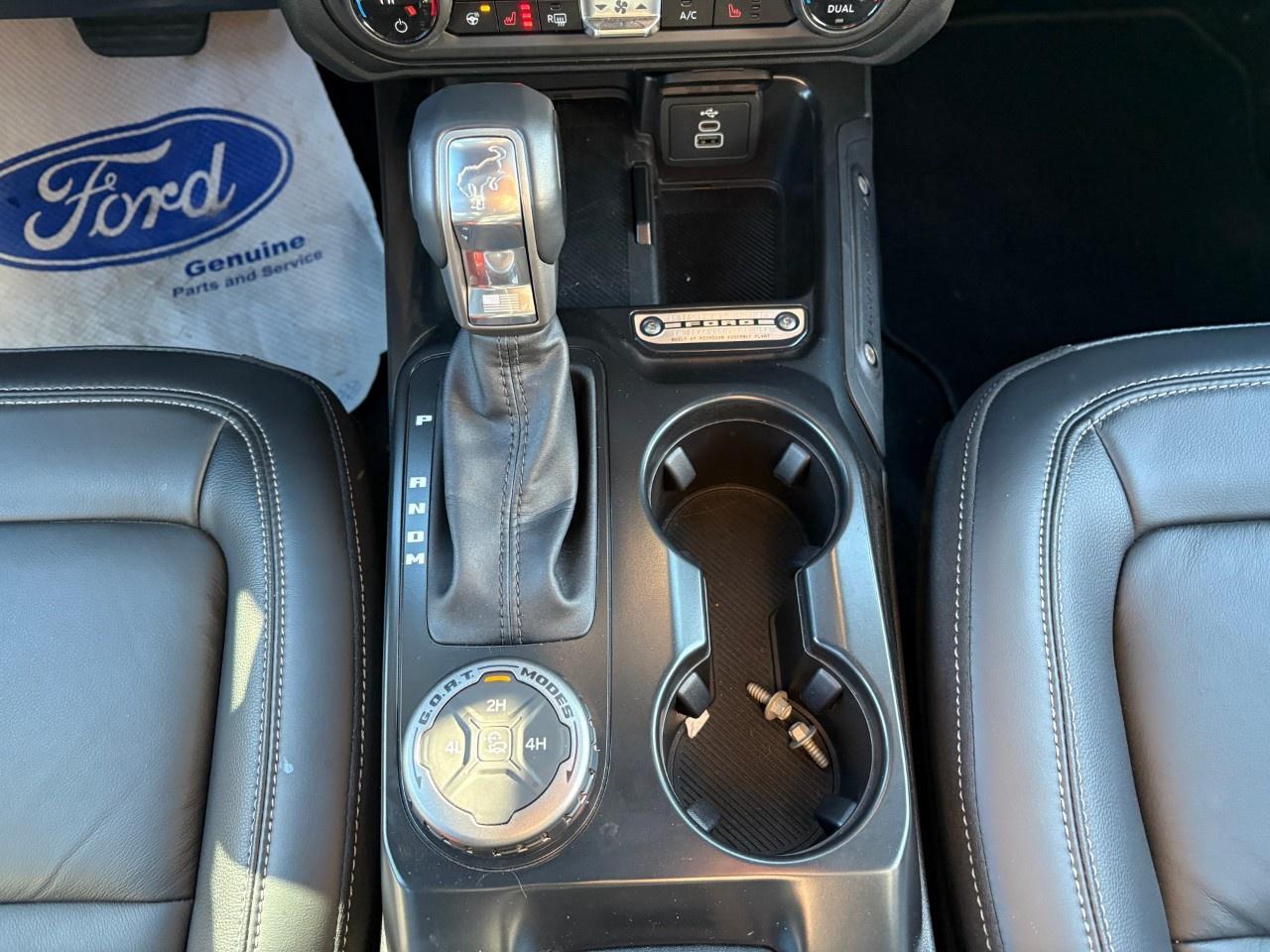 2026 Ford Bronco OUTER BANKS 4 DOOR 4X4 Photo