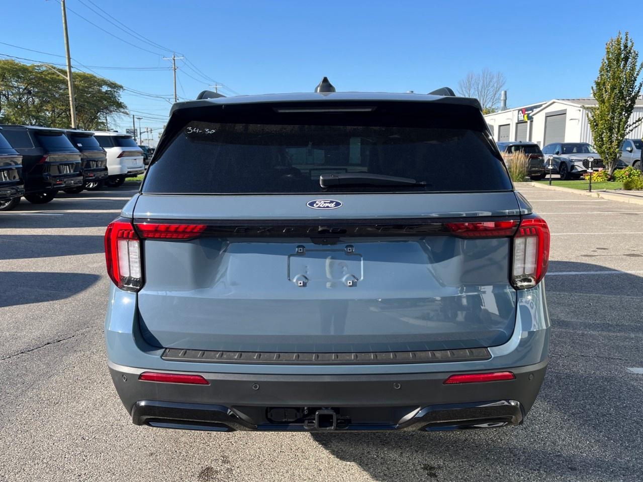 2027 Ford Explorer ST-Line 4WD Photo